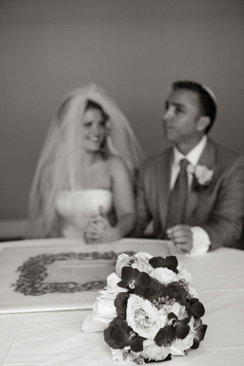 Metro Detroit Wedding Photographer www.harthenstudios.com