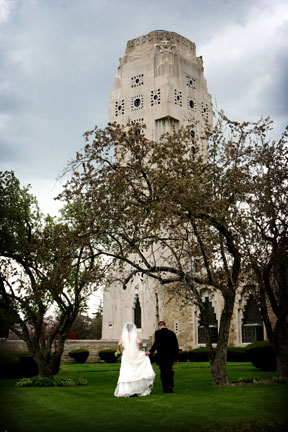 Metro Detroit Wedding Photographer www.harthenstudios.com